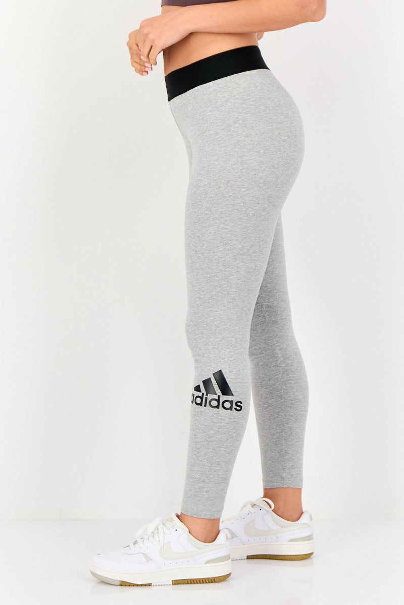 Adidas سراويل ليغينغ رياضية للنساء، رمادي - Image 4